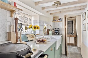 Refrigerador, microondas, horno y lavavajillas