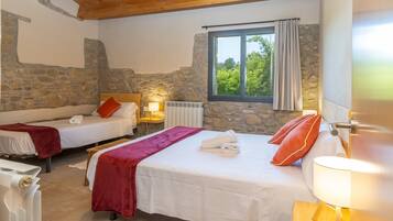 6 habitaciones, wifi y ropa de cama