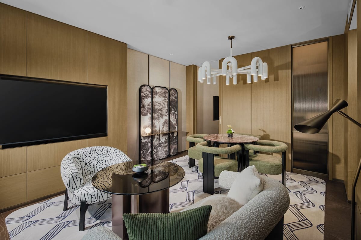 Suite, 1 Bedroom (Dining Areas) | Down comforters, minibar, in-room safe, blackout drapes