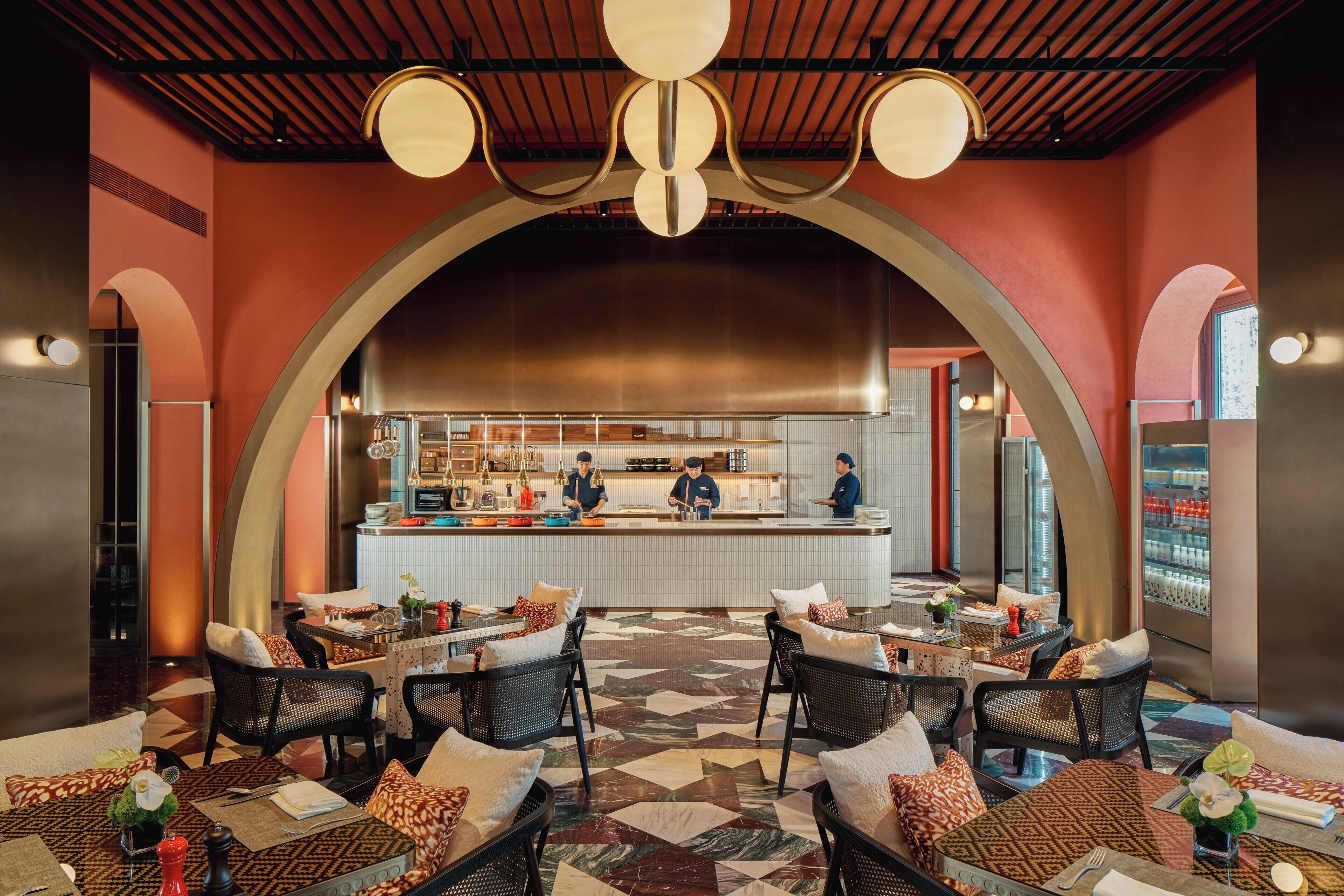 Breakfast, lunch, dinner served; local and international cuisine 