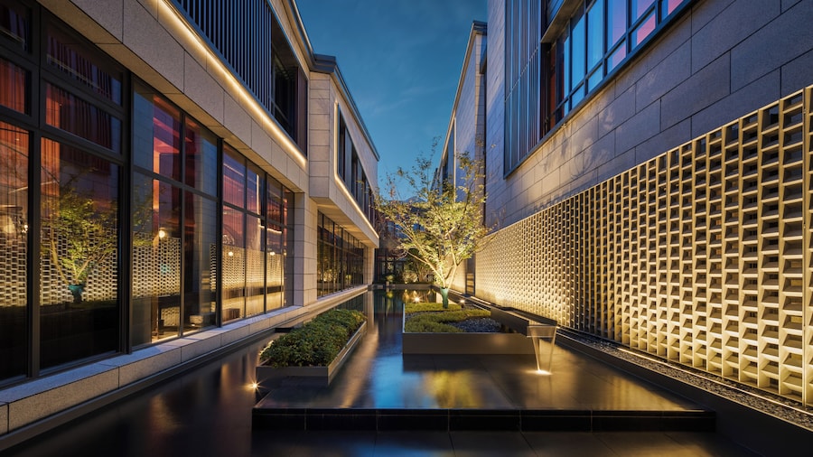 Hotel Indigo Wuxi Qingming Bridge by IHG