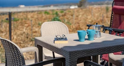 Ferienhaus 'Elvira' mit Meerblick, privater Terrasse und WLAN