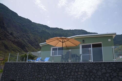 Holiday Home 'Miramar' with Sea View, Private Terrace and Wi-Fi