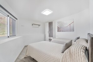 2 bedrooms, iron/ironing board, WiFi, bed sheets - Holiday Home 'Miramar' with Sea View, Private Terrace and Wi-Fi (Frontera)