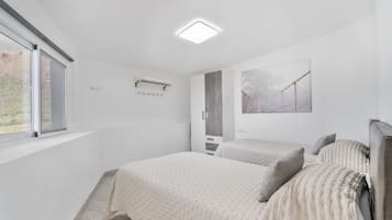 2 slaapkamers, een strijkplank/strijkijzer, wifi, beddengoed