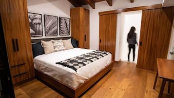 2 bedrooms, in-room safe, iron/ironing board, WiFi