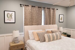 3 bedrooms, iron/ironing board, travel crib, free WiFi