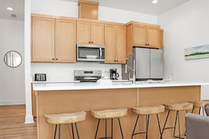 Townhome, Multiple Beds (Mint Julep) | Private kitchen