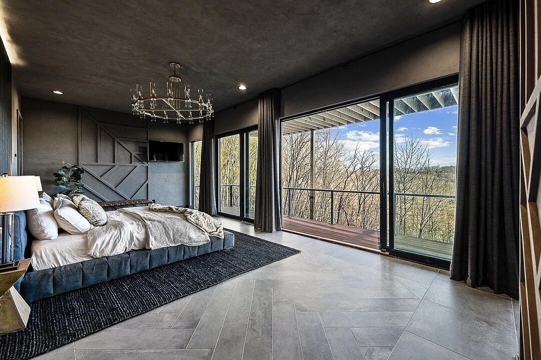 4 makuuhuonetta, silitysrauta/-lauta, ilmainen Wi-Fi, vuodevaatteet