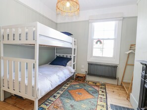 4 bedrooms, individually decorated, individually furnished, free WiFi