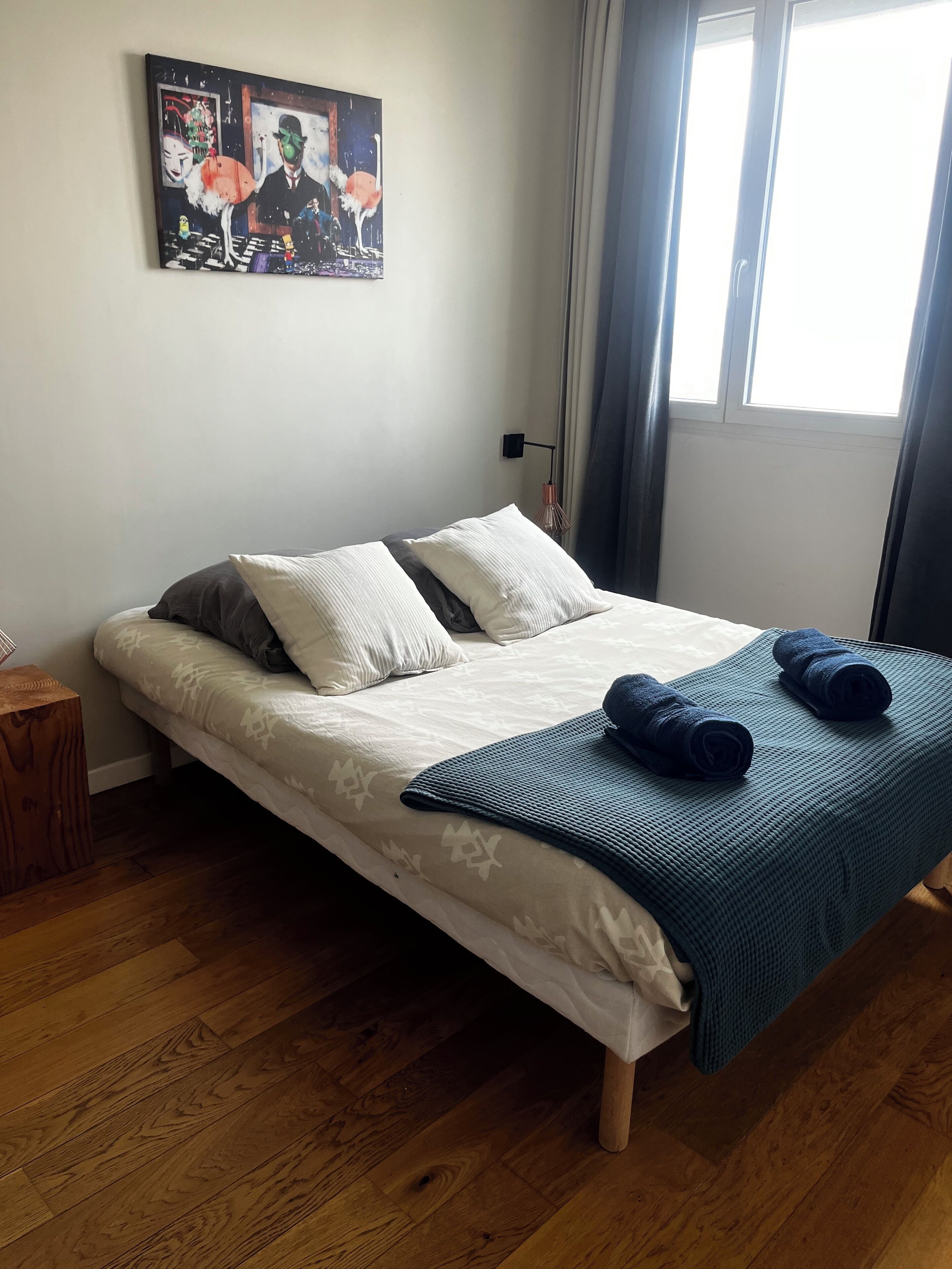 2 quartos, ferros/tábuas de passar roupa, Wi-Fi, roupa de cama