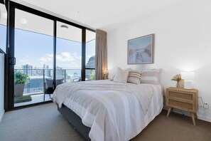 2 bedrooms, iron/ironing board, travel cot, WiFi