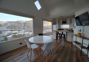 Classic Apartment | Living area