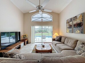 House, Multiple Beds, Pool Access, Pool View (South Facing Pool Home with Golf) | Living area