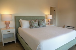 In-room safe, free WiFi