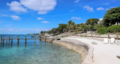 Kalopsia Seaside Villas & Marina