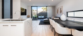 The Executive in Caulfield South