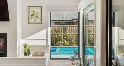 The Gums so comfortable and spacious. Room for everyone including the family pet.