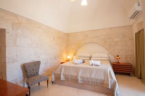 4 quartos, ferros/tábuas de passar roupa, Wi-Fi de cortesia