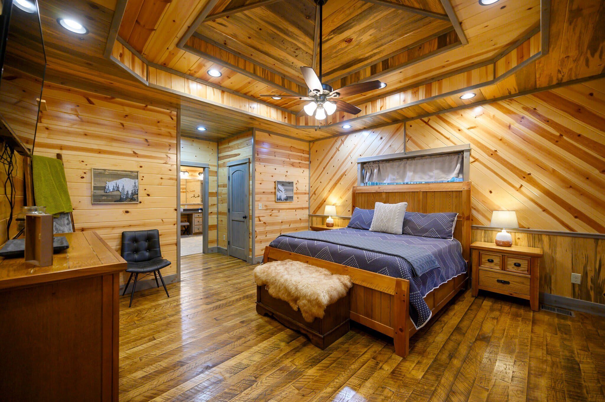 小屋, 多張床, 熱水浴缸, 花園景觀 (Heartland Retreat) | 4 間臥室、獨特裝潢、布置獨特、床單