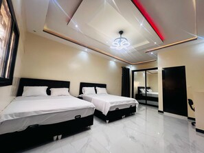 3 bedrooms, desk, iron/ironing board, free WiFi