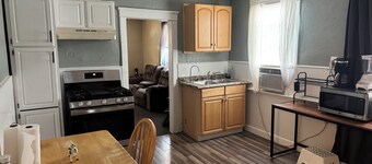 Cozy 3-bedroom with AC in Erie Pa. located near the bayfront convention center.