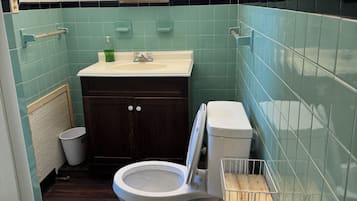 Towels, toilet paper