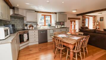 Diskmaskin och grytor/köksredskap