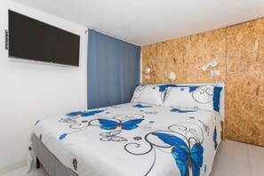 1 bedroom, iron/ironing board, WiFi