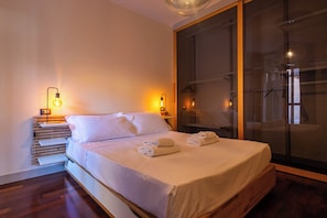 1 chambre, fer et planche à repasser, Wi-Fi, literie fournie