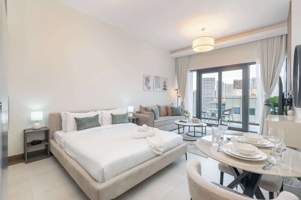 Interior - Free housekeeping visits during your stay - StayShort - Business Bay for 2 people with Private Balcony! (Business Bay)