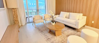 Luxury Ocean Views Apt 1208