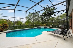 Beheizter Pool
