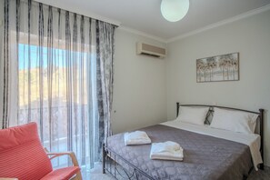 3 Schlafzimmer, Bügeleisen/Bügelbrett, Internetzugang, Bettwäsche