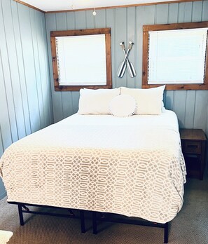 2 bedrooms, WiFi, bed sheets