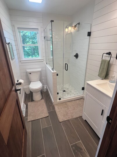 Cozy 2-bedroom cabin in the beautiful Northwoods on Lac Courte Orielles Lake!