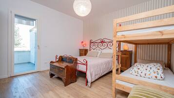 3 Schlafzimmer, Bügeleisen/Bügelbrett, WLAN, Bettwäsche