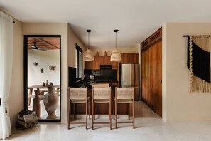 Fridge, microwave, oven, stovetop - Itza Ambar 2 bedroom Jacuzzi (Tulum)