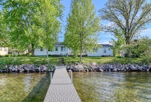 Property grounds - Main Cabin and Bunk Cabin on Pelican Lake (Pelican Rapids)
