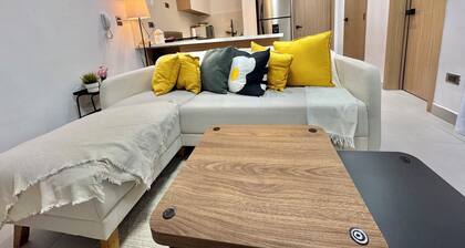 Charming Modern 1BR Apt with Pool Gym @ City