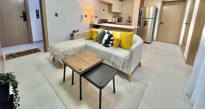 Charming Modern 1BR Apt with Pool Gym @ City