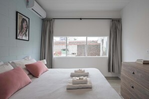 2 bedrooms, iron/ironing board, WiFi, bed sheets - MOT + Gurruchaga 1200 - 2 Bd with Balcony in Soho (Buenos Aires)