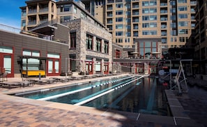 Piscine extérieure, piscine chauffée