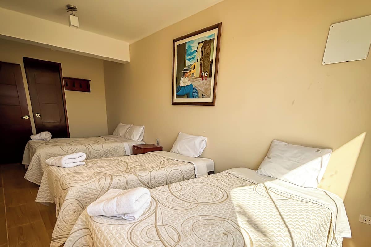 Standard Triple Room | Desk, laptop workspace