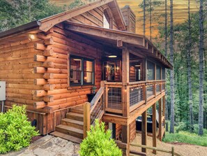 Exterior - Whimsical Ways - Hot tub-screen porch-pet friendly (Blue Ridge)