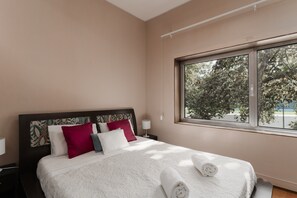 1 chambre, fer et planche à repasser, Wi-Fi, draps fournis