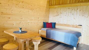 1 chambre, coffres-forts dans les chambres, Wi-Fi gratuit, draps fournis