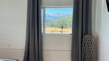 2 chambres, fer et planche Ă repasser, accĂšs Internet, draps fournis