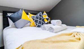 1 habitación, tabla de planchar con plancha, wifi y ropa de cama 