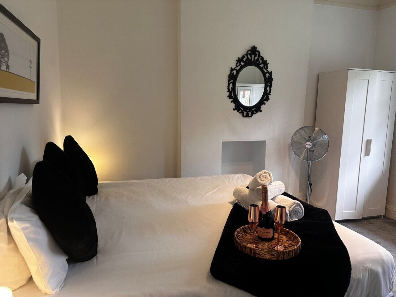 3 chambres, fer et planche à repasser, lit parapluie, Wi-Fi